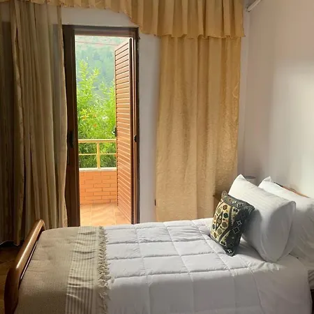 Demaj! Free Parking 度假居